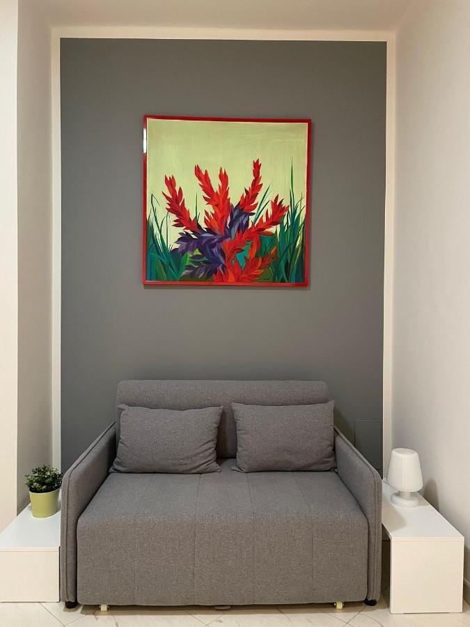 Comfort Apartment And Terrace Nel Cuore Di Bari Ngoại thất bức ảnh